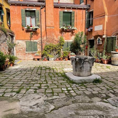 Blusuite Appartamento Veneţia Exterior foto